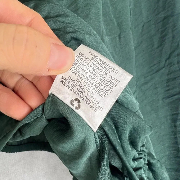 Pink Rose NWT Evergreen Long Sleeve Vneck Drawstring Pull Front Size Small - Picture 8 of 9